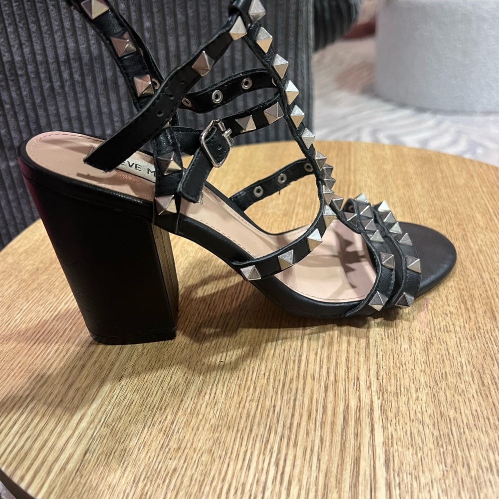 Steve Madden Stardom Black Studded Women's Sandals - Picture 8 of 9